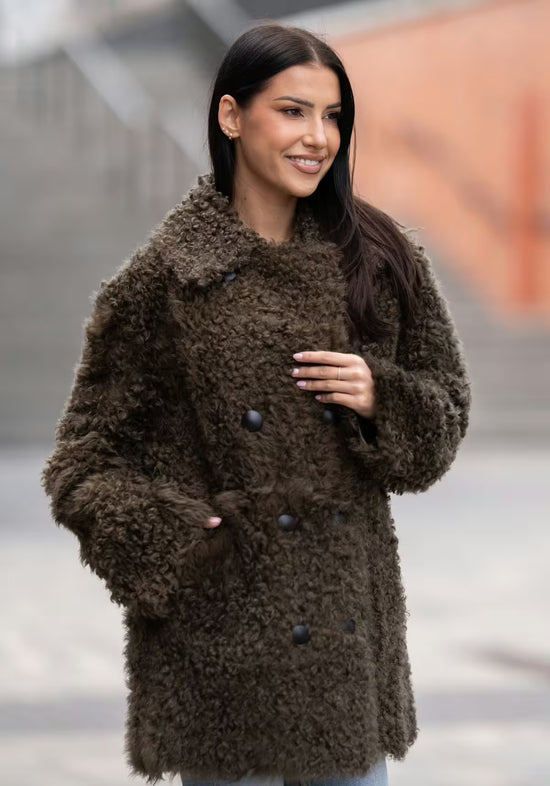Lammfelljacke Curly Felicite - Olive zum Wenden