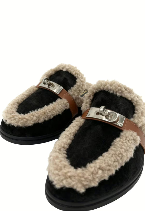 Siena Lammfell Mules Schwarz - Eleganz trifft Geborgenheit