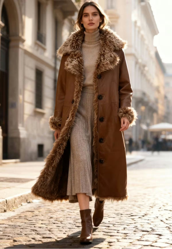 Curly Wendemantel Noella aus Lammfell in Beige