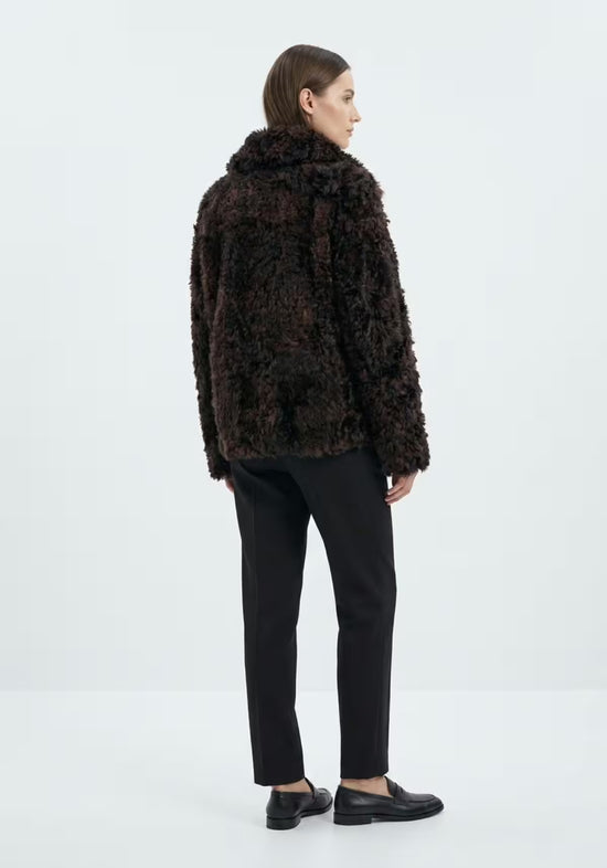 Curly Lammfell Wendejacke Dunkelbraun – Doppelseitiger Luxus
