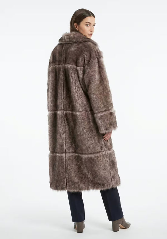 Luxuriöser Toscana Lammfell-Wendemantel Taupe & Espresso  – Modell 1055